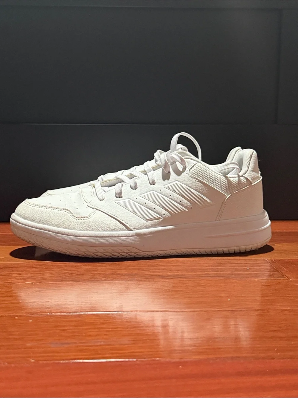 White adidas size 10